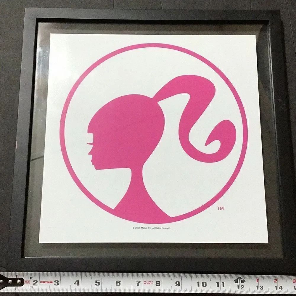Barbie vintage 2008 framed Pink Barbie, silhouette, small nick in frame ￼